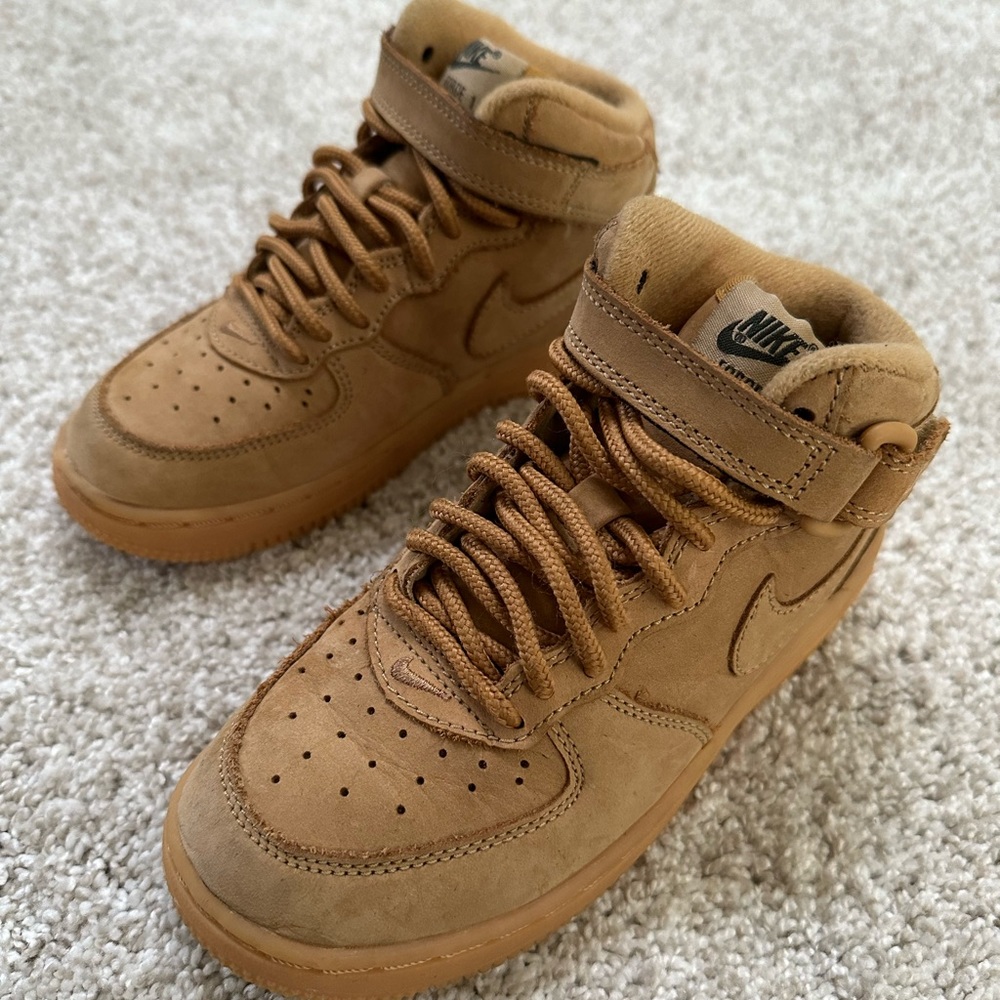 Boys Nike Air Force 1 Mid Wheat Sz 12c